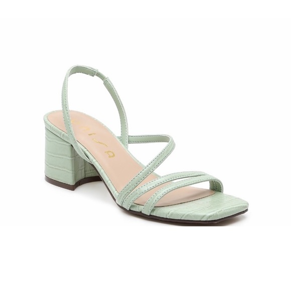 Unisa Shoes - NWT Unisa Snake Skin Pastel Green Block Heel Sandal